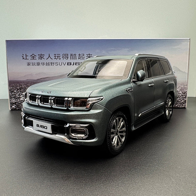 BAIC BJ60 Azure Stone Star Grey Off-Road SUV 1:18 Diecast Model Car - studio product photo of the scale model