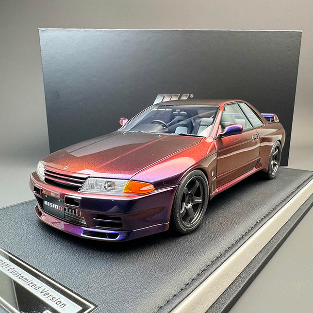 Motorhelix Nissan GT-R R32 Custom Purple 1:18 Diecast Model Car - detailed collector display model
