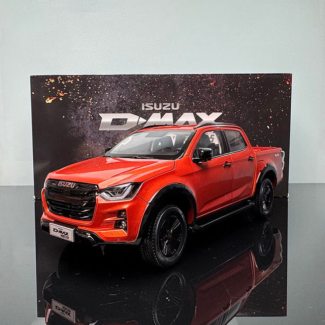 YX Car Model Isuzu Pickup Truck 1:18 Diecast Model Pickup - detailed collector display model