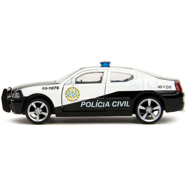 https://cdn.shopify.com/s/files/1/0504/9925/6496/files/2006-dodge-charger-police-black-and-white-policia-civil-fast-furious-series-132-diecast-model-car-by-jada-871125.jpg?v=1748419129