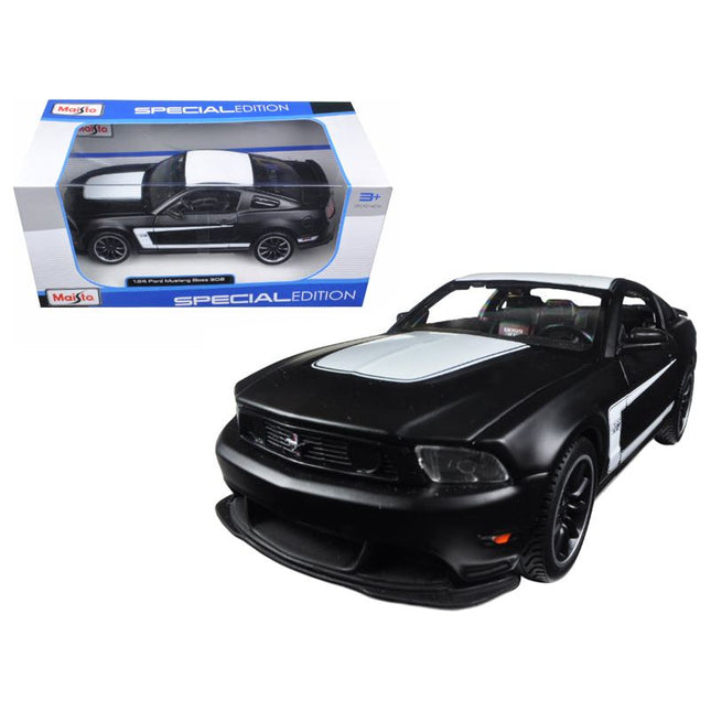 https://cdn.shopify.com/s/files/1/0504/9925/6496/files/2012-ford-mustang-boss-302-matt-black-and-white-124-diecast-model-car-by-maisto-249456.jpg?v=1748418664