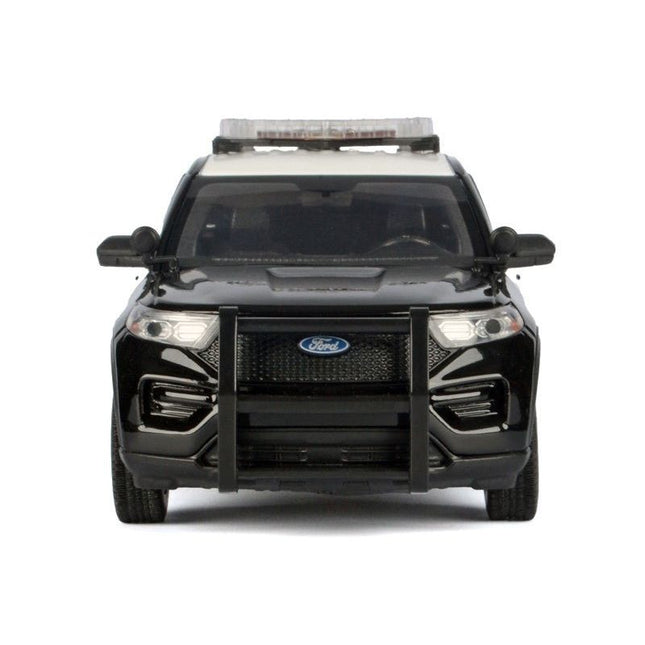 https://cdn.shopify.com/s/files/1/0504/9925/6496/files/2022-ford-police-interceptor-utility-black-and-white-los-angeles-police-department-lapd-with-flashing-light-bar-and-front-and-rear-lights-and-sounds-124-diecast-565736.jpg?v=1756087111