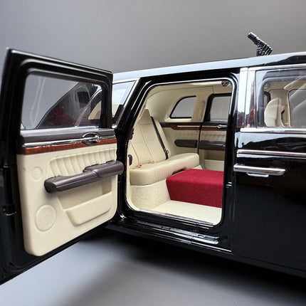 Hongqi Classic Sedan Black 1:18 Diecast Model Car - detailed collector display model