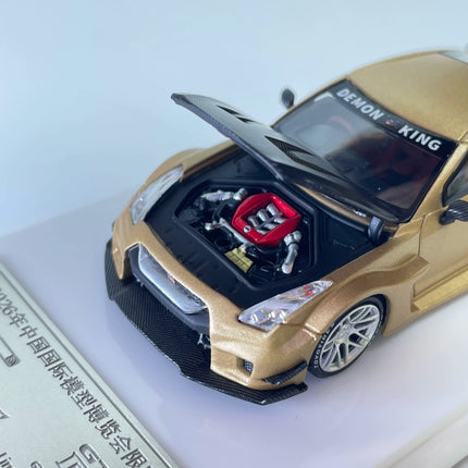 Car King HEC2026 Exhibition Limited Edition Collection Gold 1:64 Diecast Model Car - fine scale model replica