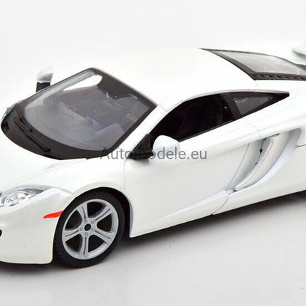 https://automodele.eu/environment/cache/images/productGfx_716303_0_0/21074-McLaren-12C-MP4-12C-2011-Bburago-124.jpg