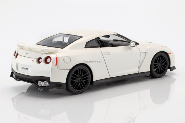 https://automodele.eu/environment/cache/images/productGfx_211516_0_0/21082Wh-Nissan-GT-R-2017-Bburago-124.jpg