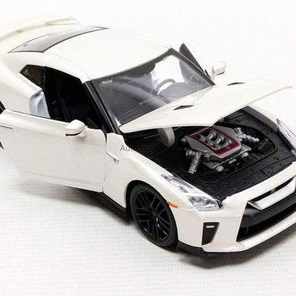 https://automodele.eu/environment/cache/images/productGfx_11247_0_0/21082Wh-Nissan-GT-R-2017-Bburago-124.jpg