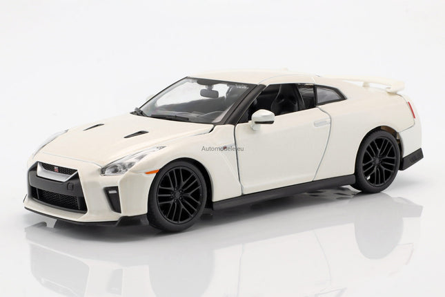 https://automodele.eu/environment/cache/images/productGfx_211515_0_0/21082Wh-Nissan-GT-R-2017-Bburago-124.jpg