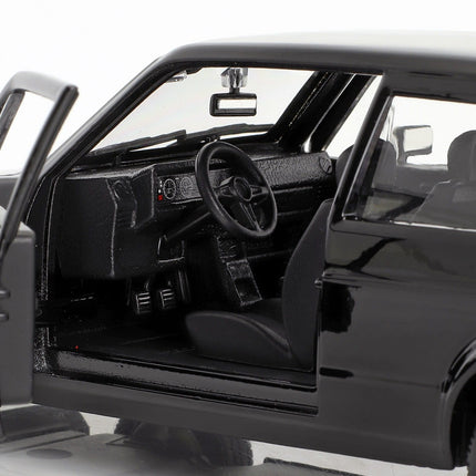 https://automodele.eu/environment/cache/images/productGfx_11923_0_0/21089Bk-Volkswagen-Golf-Mk1-GTI-1979-Bburago-124.jpg