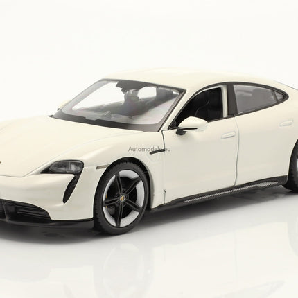 https://automodele.eu/environment/cache/images/productGfx_720466_0_0/21098-Porsche-Taycan-Turbo-S-2020-Bburago-124.jpg