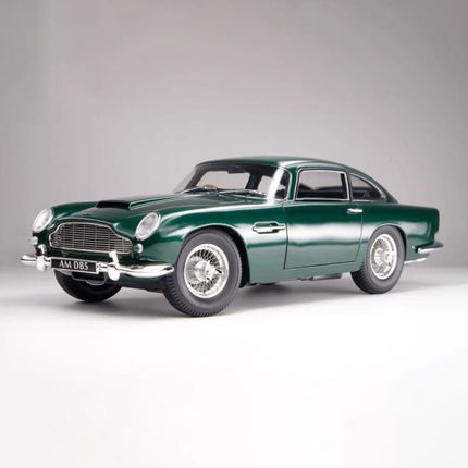 Xiao Guang Aston Martin DB5 Gold 1:18 Diecast Model Car - hand-finished display model