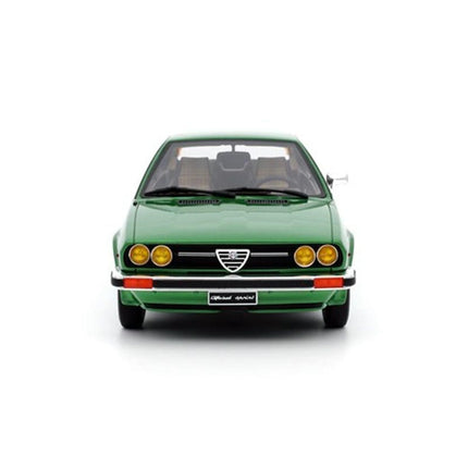 Otto Alfa Romeo Green 1:18 Resin Model Car - studio product photo of the scale model