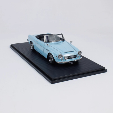 Ignition Model Fairlady 2000 SR311 Limited 1:18 Resin Model Car - scale model for display