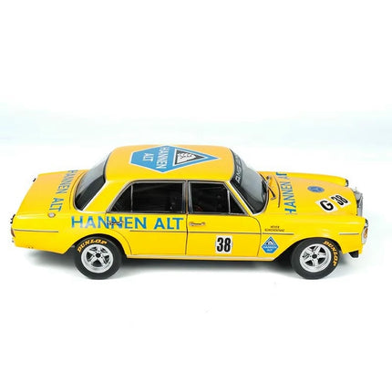 Minichamps Mercedes-Benz 300SEL 6.8 AMG 1971 1:18 Diecast Model Car - collector edition scale model