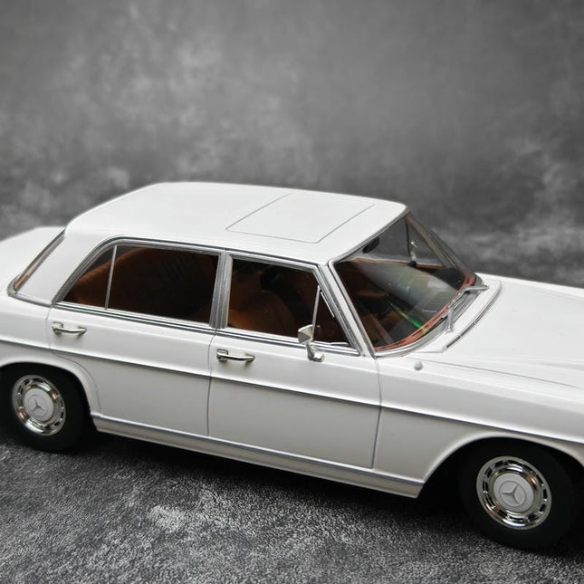 KK Scale Mercedes-Benz 300SEL 6.3 W109 White 1:18 Diecast Model Car - studio product photo of the scale model
