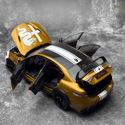 Motorhelix Alfa Romeo Giulia GTAm Black Carbon 1:18 Diecast Model Car - collectible scale model car