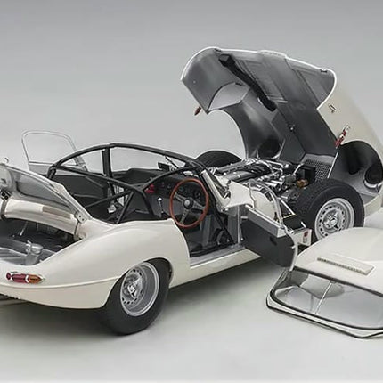 AutoArt Jaguar Lightweight E-Type White 1:18 Diecast Model Car - detailed model car replica