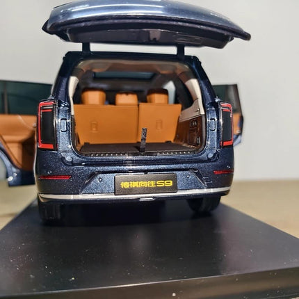 Original Factory Model OEM GAC Trumpchi S9 1:18 Diecast Model Car - collectible scale model car