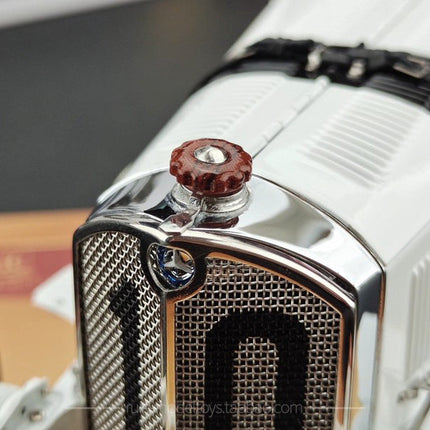 CMC Mercedes-Benz SSKL 1931 White Elephant No.10 1:18 Diecast Model Car - premium collector scale model