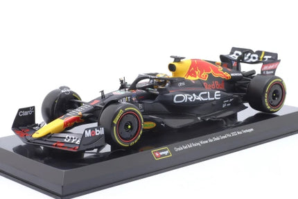 https://automodele.eu/environment/cache/images/productGfx_760605_500_500/28026-Red-Bull-RB18-1-Max-Verstappen-Winner-Abu-Dhabi-GP--Formula-1-F1-World-Champion-2022---Gablotka---Bburago-124.webp