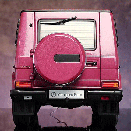 AutoArt Mercedes-Benz G500 1998 SWB 1:18 Diecast Model Car - scale model for display