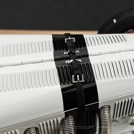 CMC Mercedes-Benz SSKL 1931 White Elephant No.10 1:18 Diecast Model Car - scale model for display