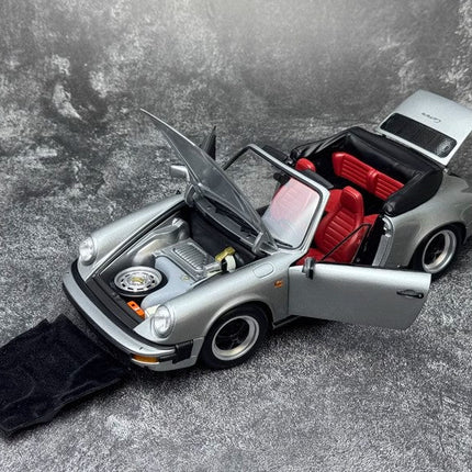 Minichamps Porsche 911 1983 Carrera 3.2 Targa 1:18 Diecast Model Car - detailed studio model shot