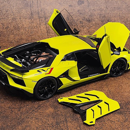 AutoArt Lamborghini Aventador SVJ Yellow 1:18 Diecast Model Car - collector edition scale model