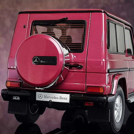 AutoArt Mercedes-Benz G500 1998 SWB 1:18 Diecast Model Car - showroom-quality model replica