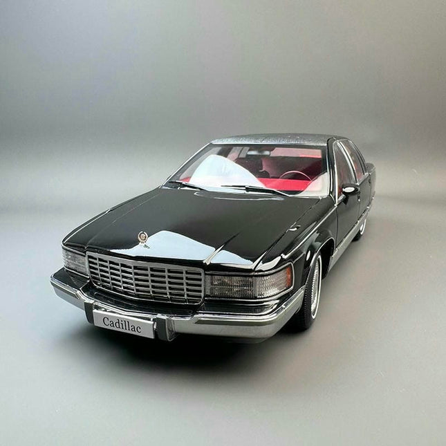 Xiao Guang Cadillac Wood 1:18 Diecast Model Car - detailed collector display model