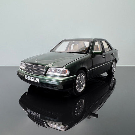 Norev Mercedes-Benz C-Class 1993 Wagon Green 1:18 Diecast Model Car - collectible scale model car