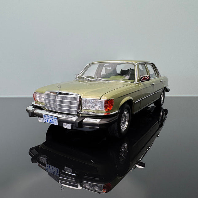 Norev Mercedes-Benz 450SEL Light Green 1:18 Diecast Model Car - collectible scale model car