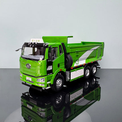 Jiefang J6 Muck Truck Green 1:24 Diecast Model Truck - studio product photo of the scale model