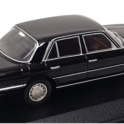 https://www.rmtoys.co.uk/cdn/shop/files/2zjut35iiw3_950x481.jpg?v=1738010226