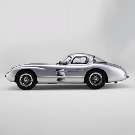 CMC Mercedes-Benz 300 SLR 1955 Uhlenhaut Coupe Silver 1:18 Diecast Model Car - scale model for display