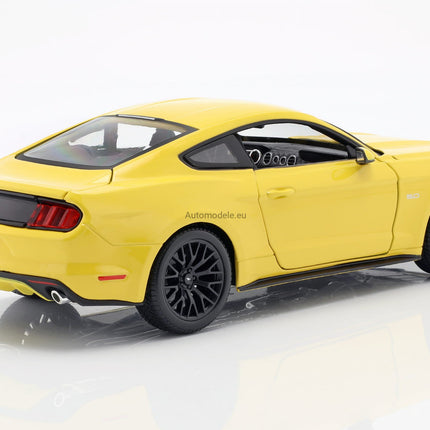 https://automodele.eu/environment/cache/images/productGfx_719056_0_0/31197Yl-Ford-Mustang-GT-5.0-2015-Maisto-118.jpg