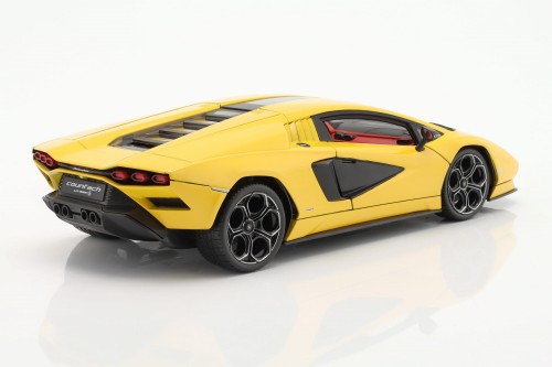 https://automodele.eu/environment/cache/images/productGfx_740983_500_500/31459-Lamborghini-Countach-LPi-800-4-2022-Maisto-118.jpg