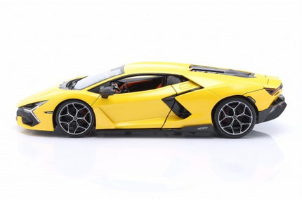 https://automodele.eu/environment/cache/images/productGfx_741035_500_500/31463Y-Lamborghini-Revuelto-Hybrid-2023-Yellow-Limited-Edition-Maisto-118.jpg