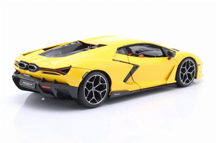 https://automodele.eu/environment/cache/images/productGfx_741034_500_500/31463Yl-Lamborghini-Revuelto-Hybrid-2023-Yellow-Limited-Edition-Maisto-118.jpg