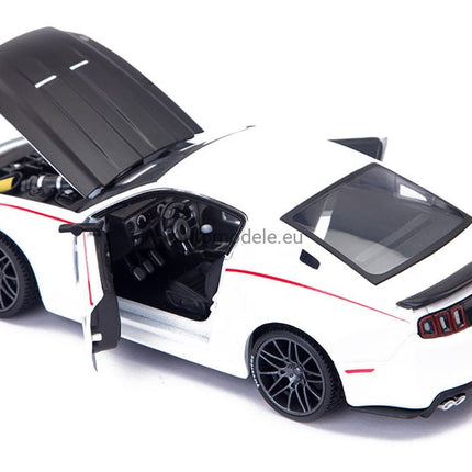 https://automodele.eu/environment/cache/images/productGfx_11595_0_0/31506Wh-Ford-Mustang-Street-Racer-2014-Maisto-124.jpg