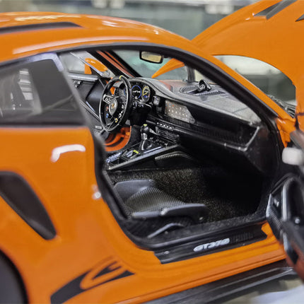 Norev Porsche 911 992 GT3 RS 2022 1:18 Diecast Model Car - collector display piece