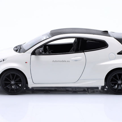 https://automodele.eu/environment/cache/images/productGfx_742088_0_0/32909Wh-Toyota-GR-Yaris-2021-White-Maisto-12.jpg