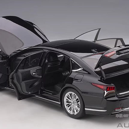 AutoArt Lexus LS500 Black 1:18 Diecast Model Car - detailed die-cast style model