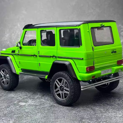 AutoArt Mercedes-Benz G500 4x4² 2016 Green 1:18 Diecast Model Car - fine detailed model replica