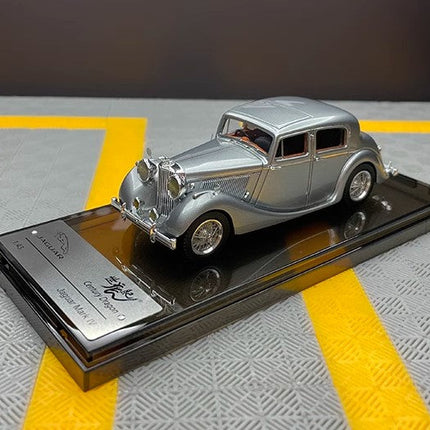 Century Dragon Jaguar MKIV Jaguar XK-140 1:43 Diecast Model Car - collector display piece