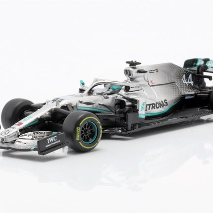 https://automodele.eu/environment/cache/images/productGfx_716492_0_0/38136_44-Mercedes-AMG-Petronas-F1-W10-EQ-Power-44-Lewis-Hamilton-2019-Formula-1-F1-Bburago-143.jpg