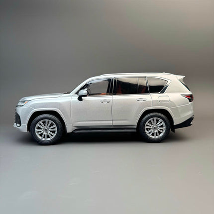 LCD Model Lexus LX600 1:18 Diecast Model Car - premium collector scale model