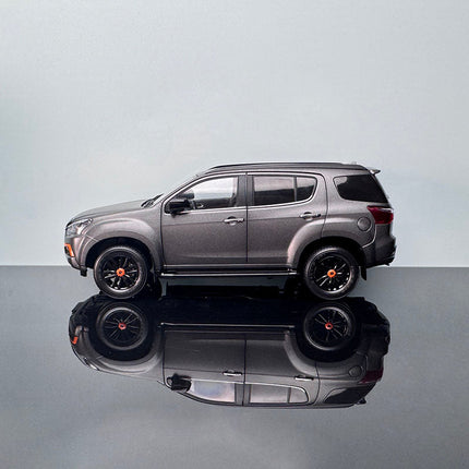YX Car Model Isuzu MU-X Meteorite Grey 1:18 Diecast Model Car - studio product photo of the scale model