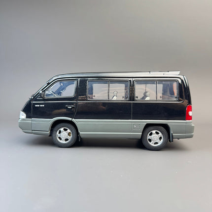 YX Car Model Mercedes-Benz MB100 Business Van White 1:24 Diecast Model Car - premium collector scale model