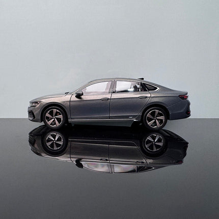 YX Car Model Volkswagen Magotan B9 Gray 1:18 Diecast Model Car - studio product photo of the scale model